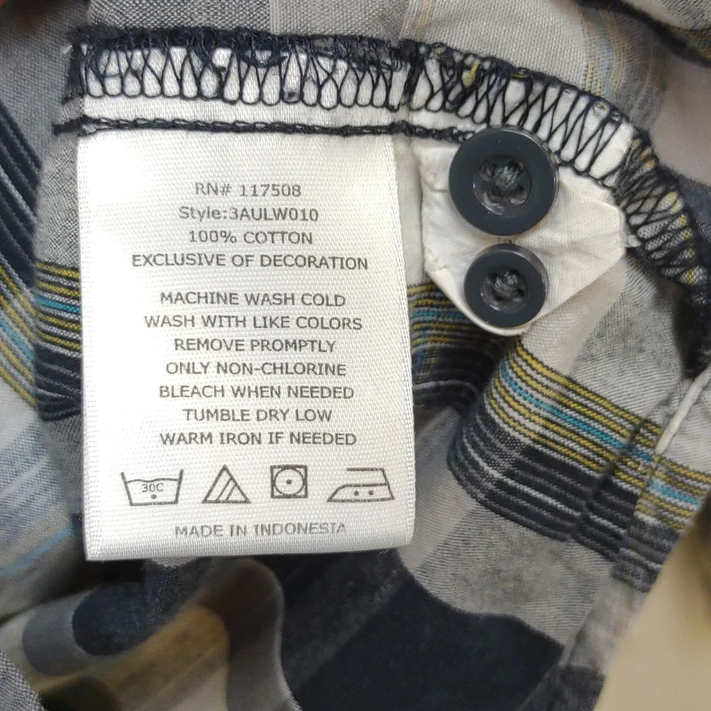Levi's Authentics Signature All Cotton LS BU Chest Pocket Black Grey Plaid Shirt
